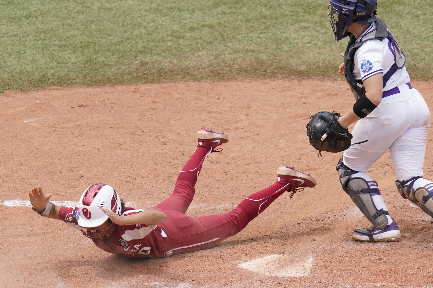 WCWS Oklahoma James Madison Softball